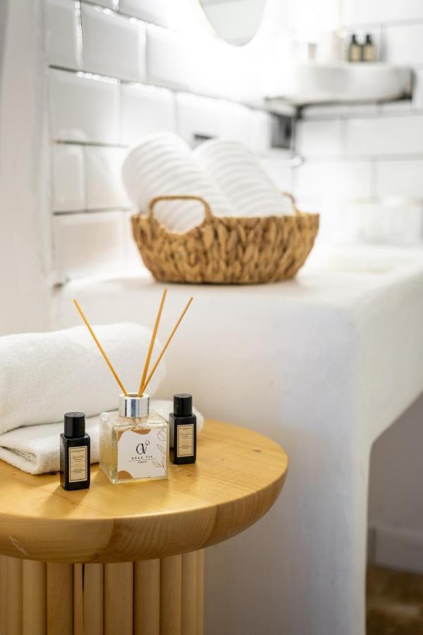 Gran Via Alsancak Hotel Измир Екстериор снимка